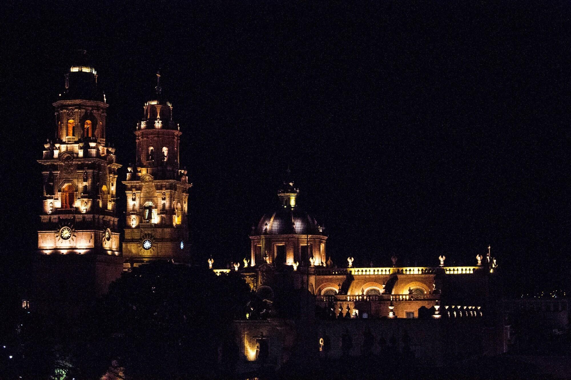 Hotel Historia Морелия Екстериор снимка