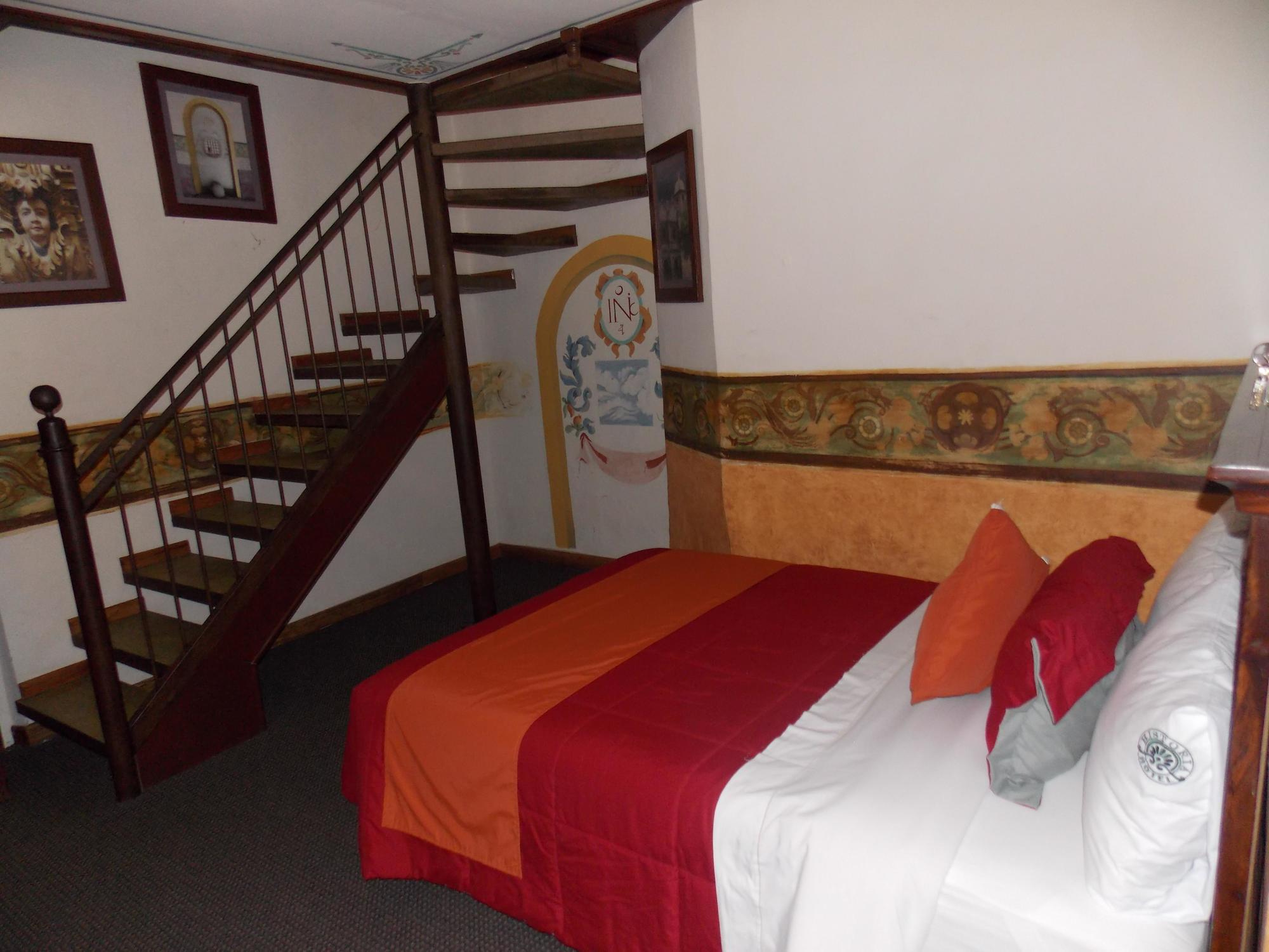 Hotel Historia Морелия Екстериор снимка
