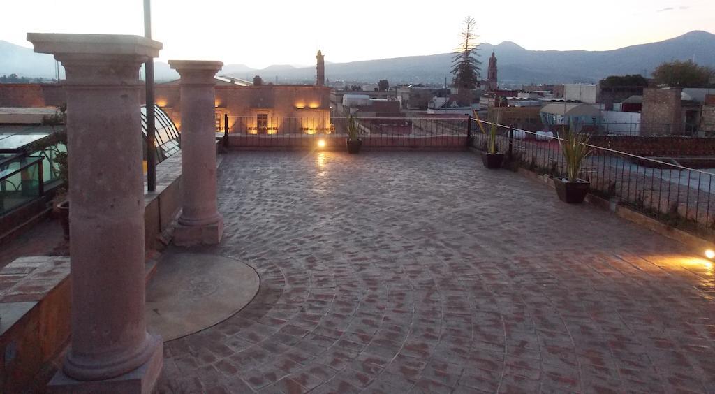 Hotel Historia Морелия Екстериор снимка